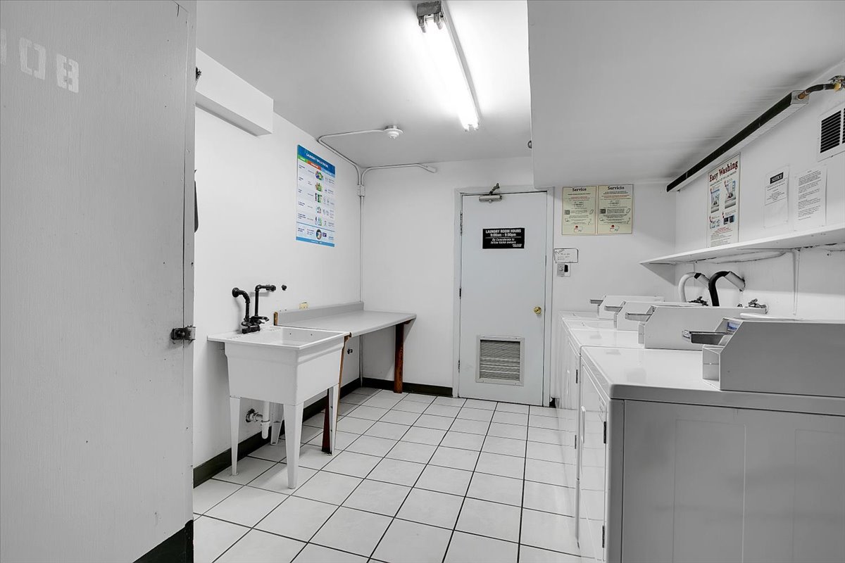 10310 Ridgeland Avenue #208, Chicago Ridge, IL 60415