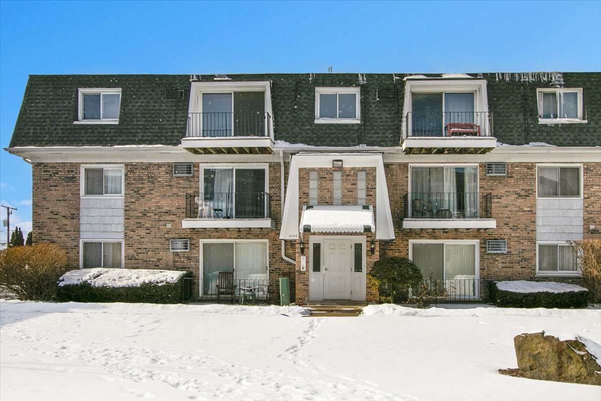 10310 Ridgeland Avenue #208, Chicago Ridge, IL 60415