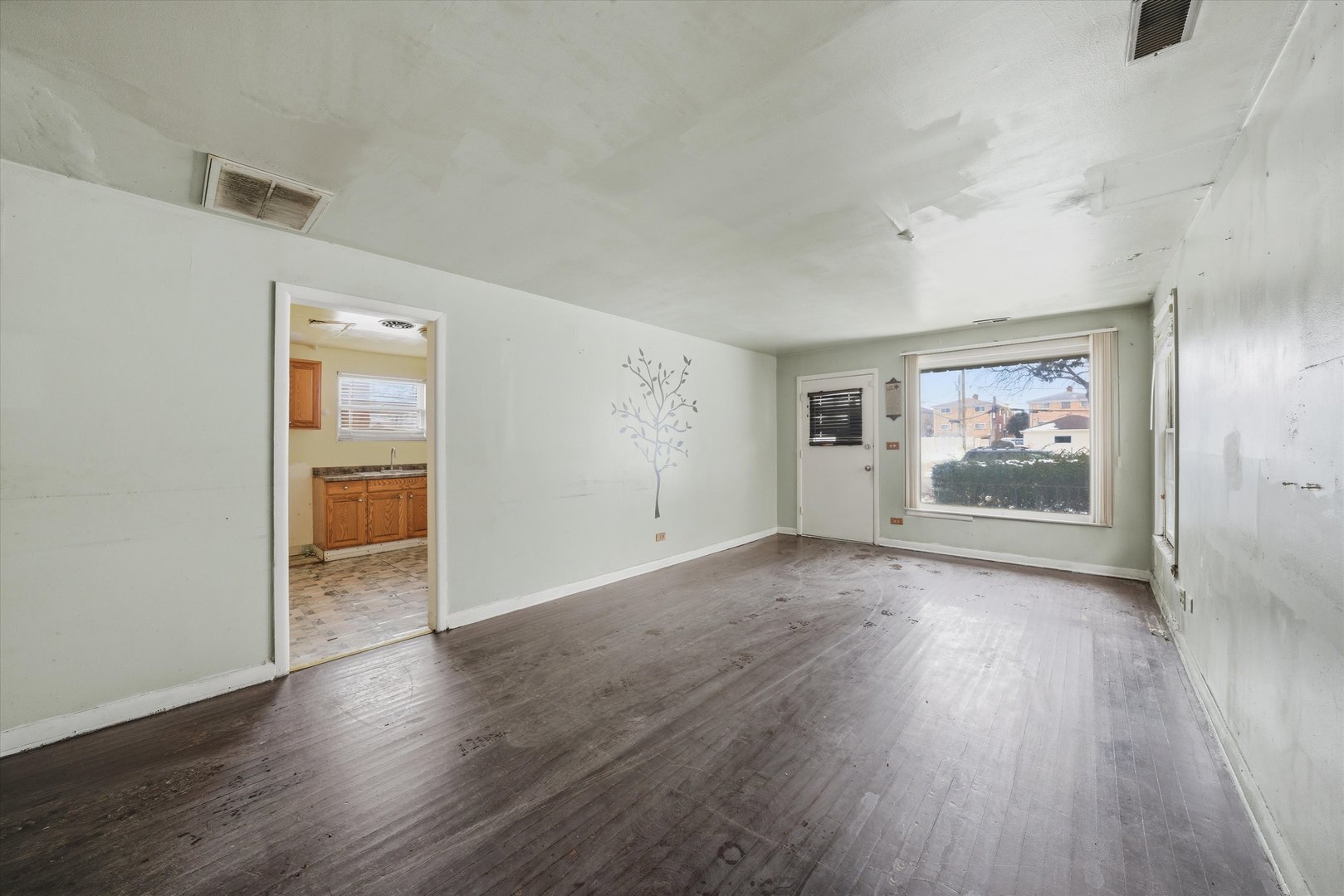 129 49th Avenue, Bellwood, IL 60104