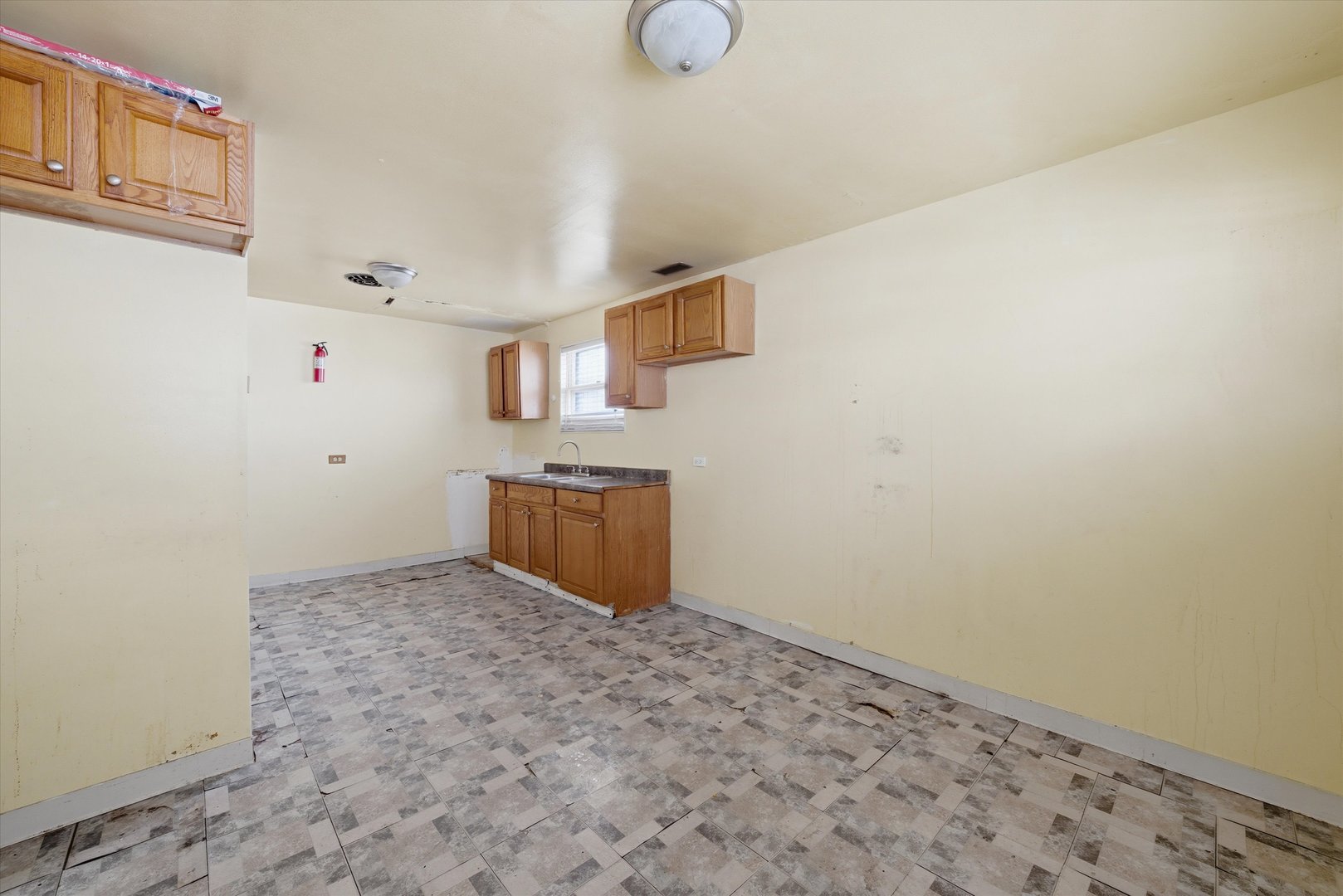 129 49th Avenue, Bellwood, IL 60104