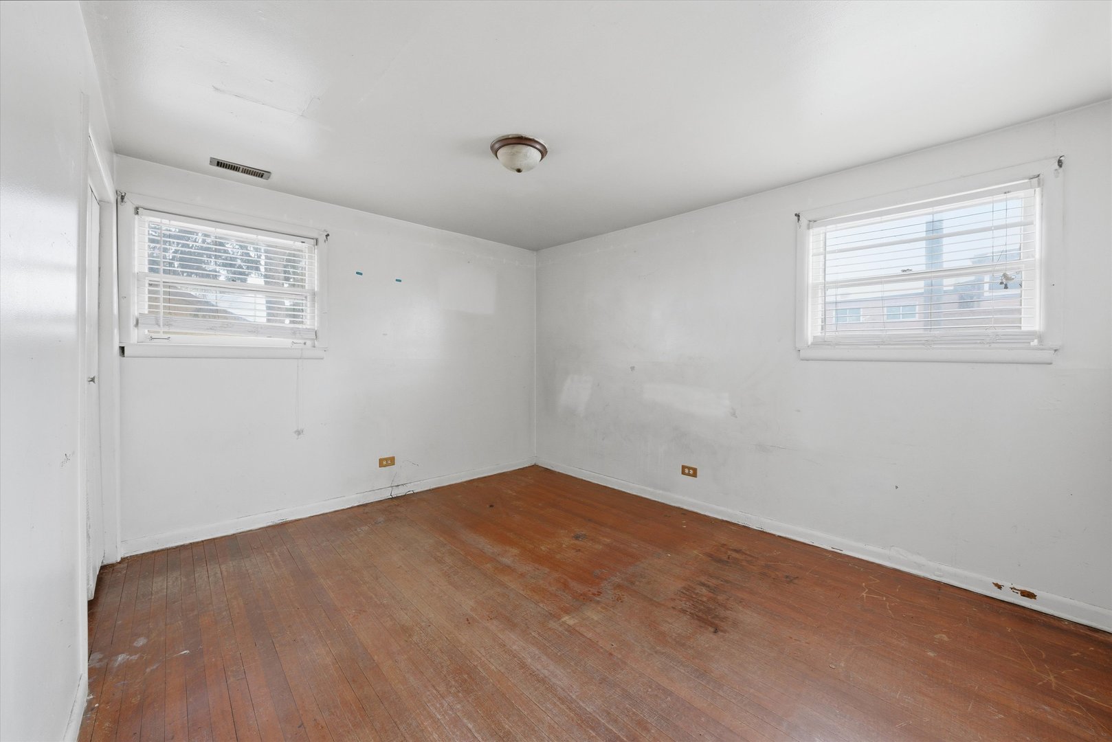 129 49th Avenue, Bellwood, IL 60104