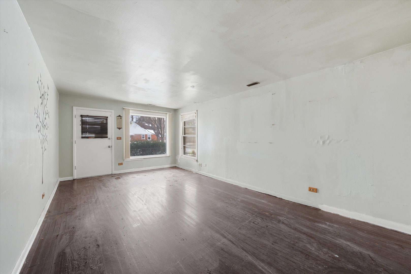 129 49th Avenue, Bellwood, IL 60104