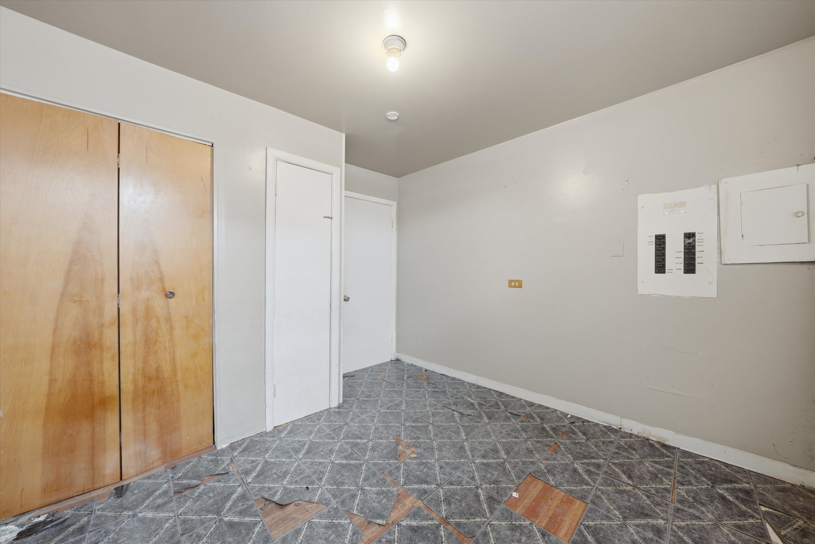 129 49th Avenue, Bellwood, IL 60104