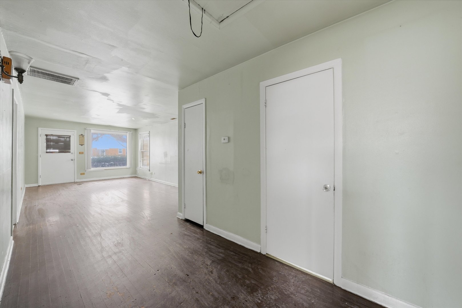 129 49th Avenue, Bellwood, IL 60104