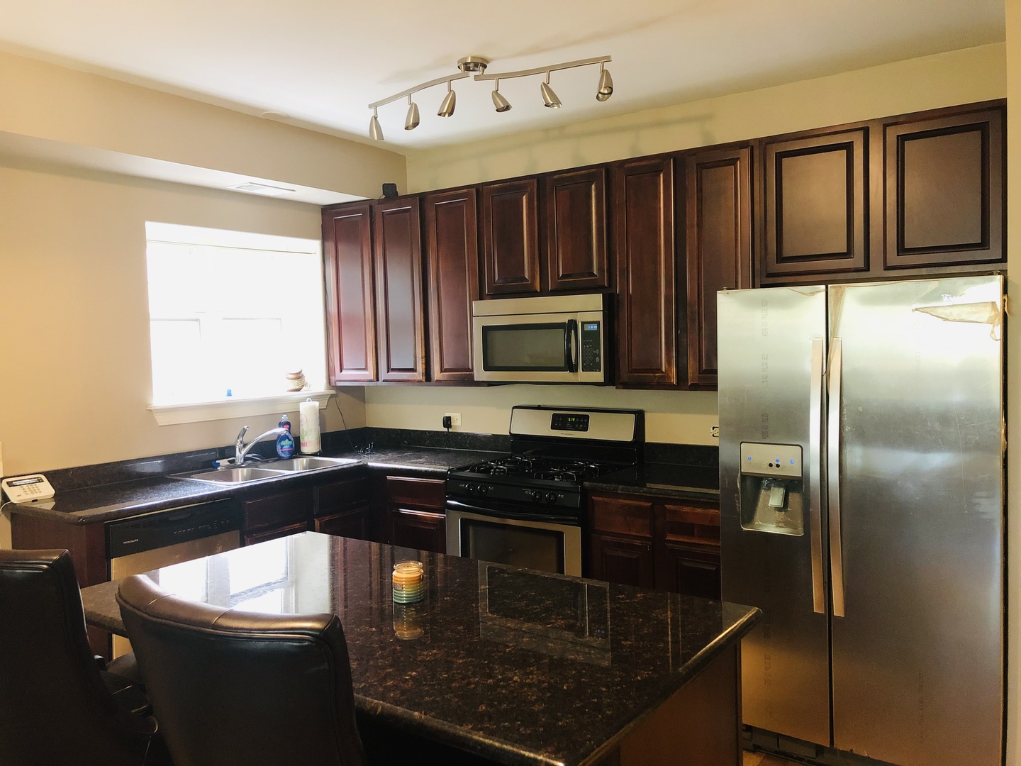 1468 E 69th Street #2, Chicago, IL 60637