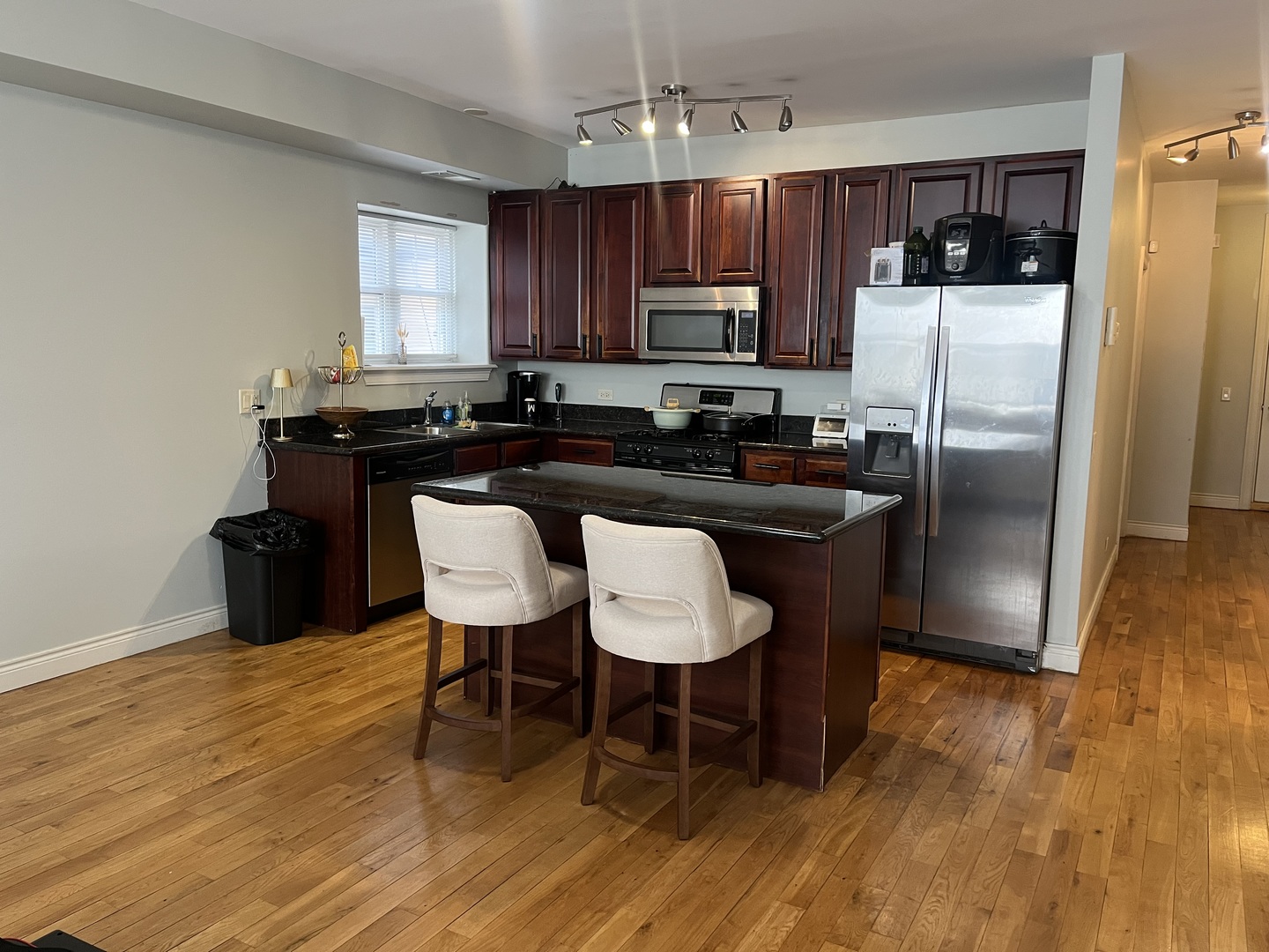 1468 E 69th Street #2, Chicago, IL 60637