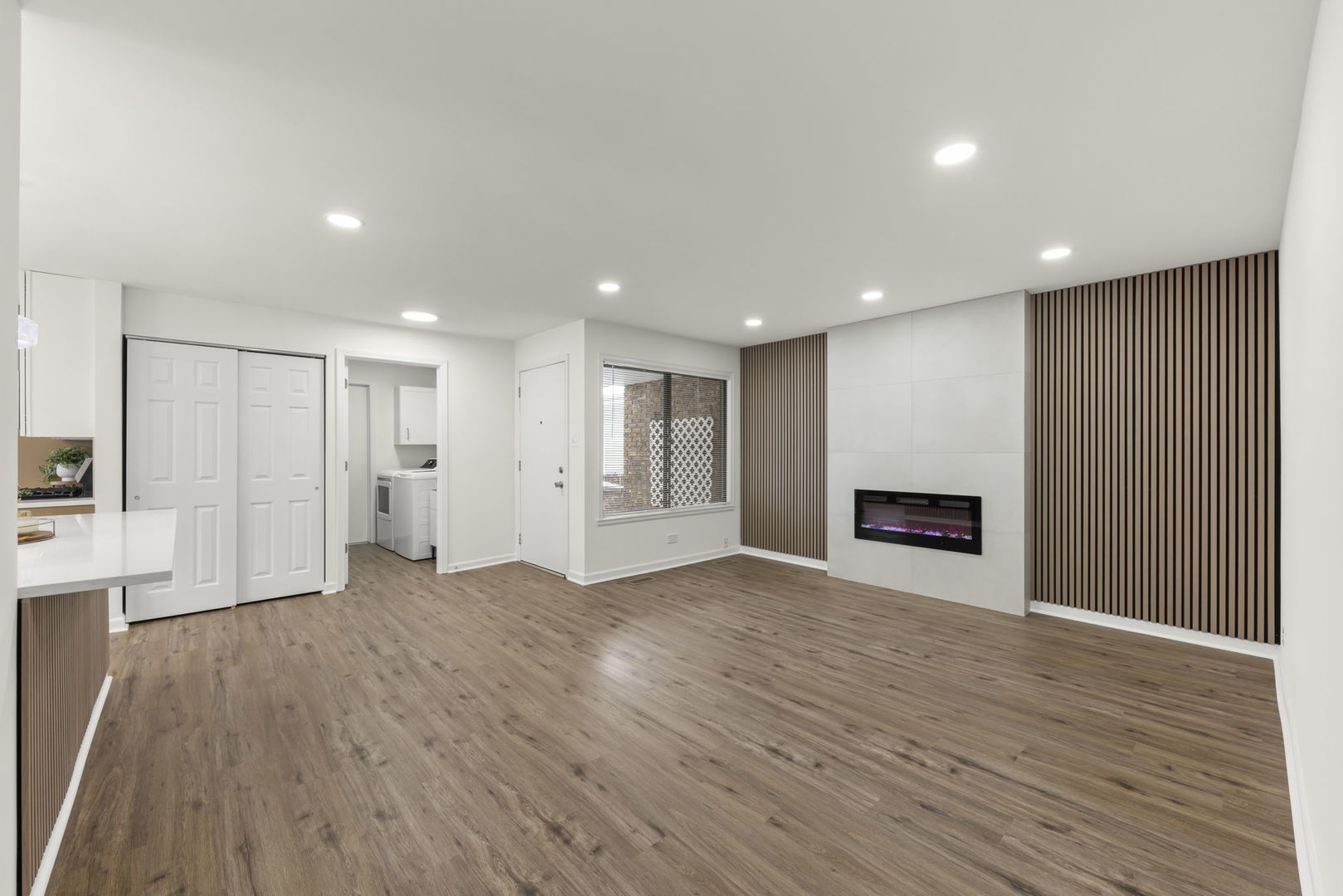 988 Chelsea Lane, Schaumburg, IL 60193