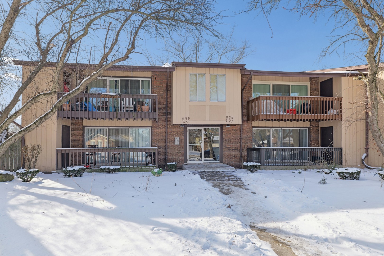 827 E 194th Street #827, Glenwood, IL 60425