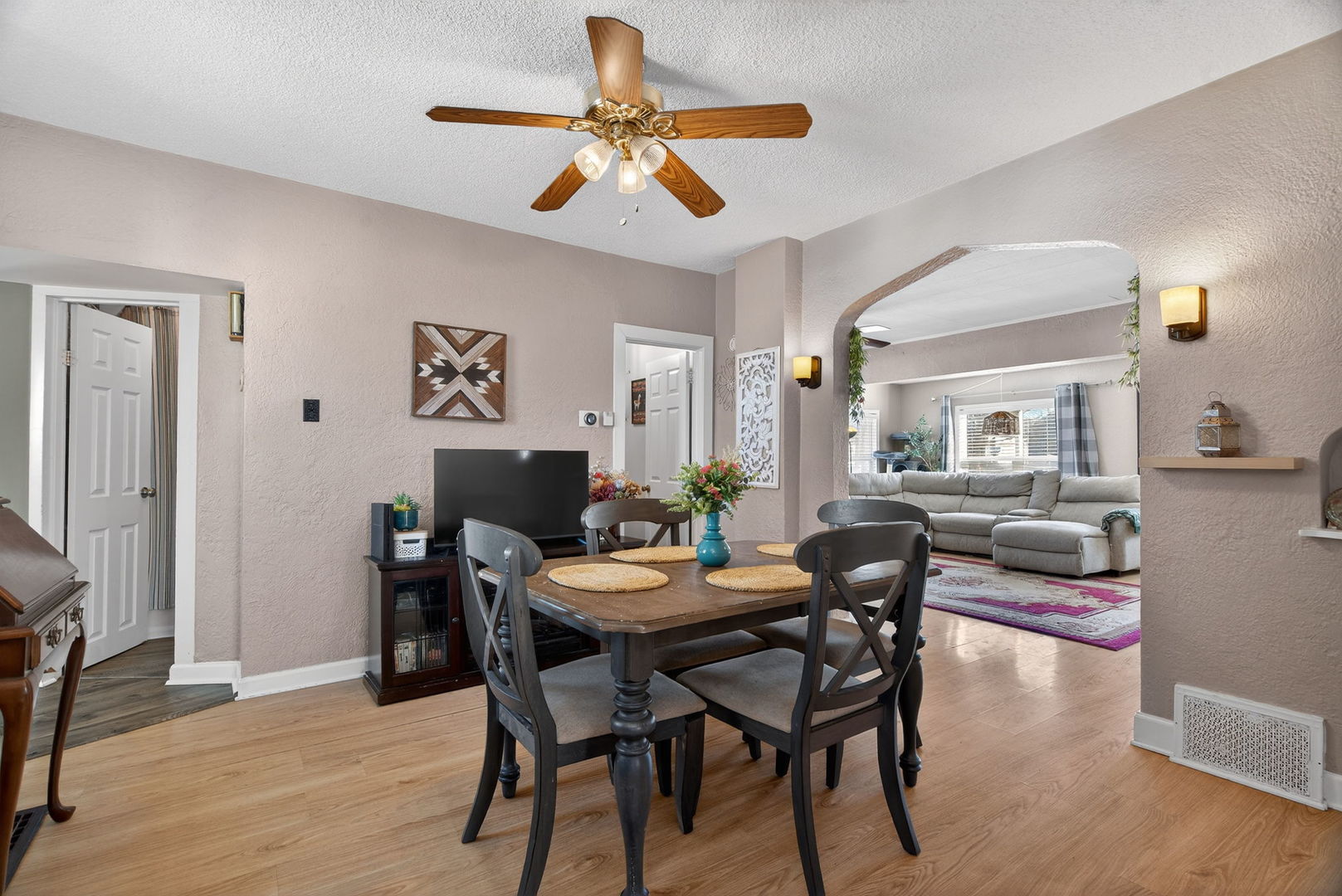 519 S Washington Street, Lockport, IL 60441