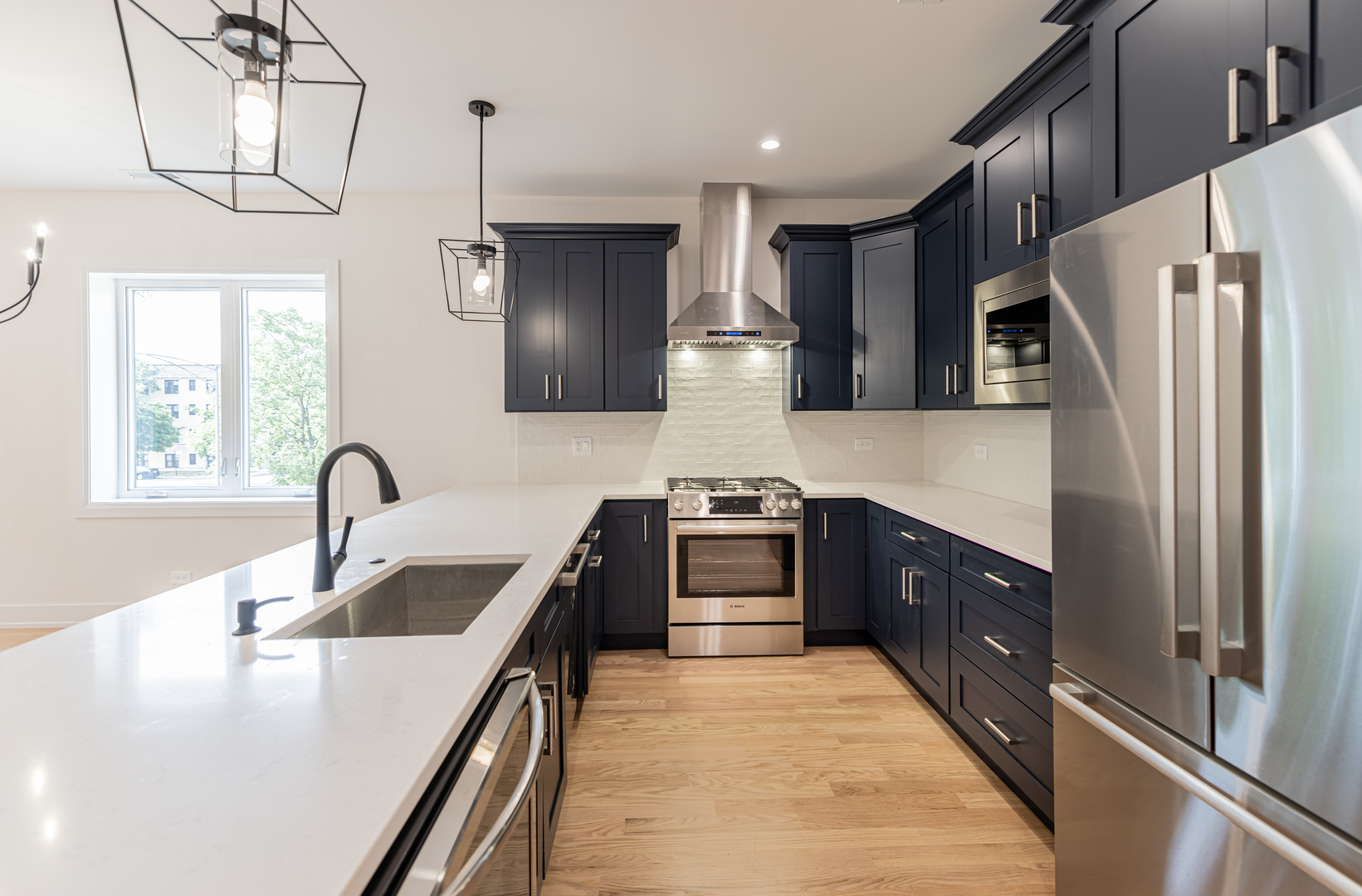 941 N Winchester Avenue #2, Chicago, IL 60622