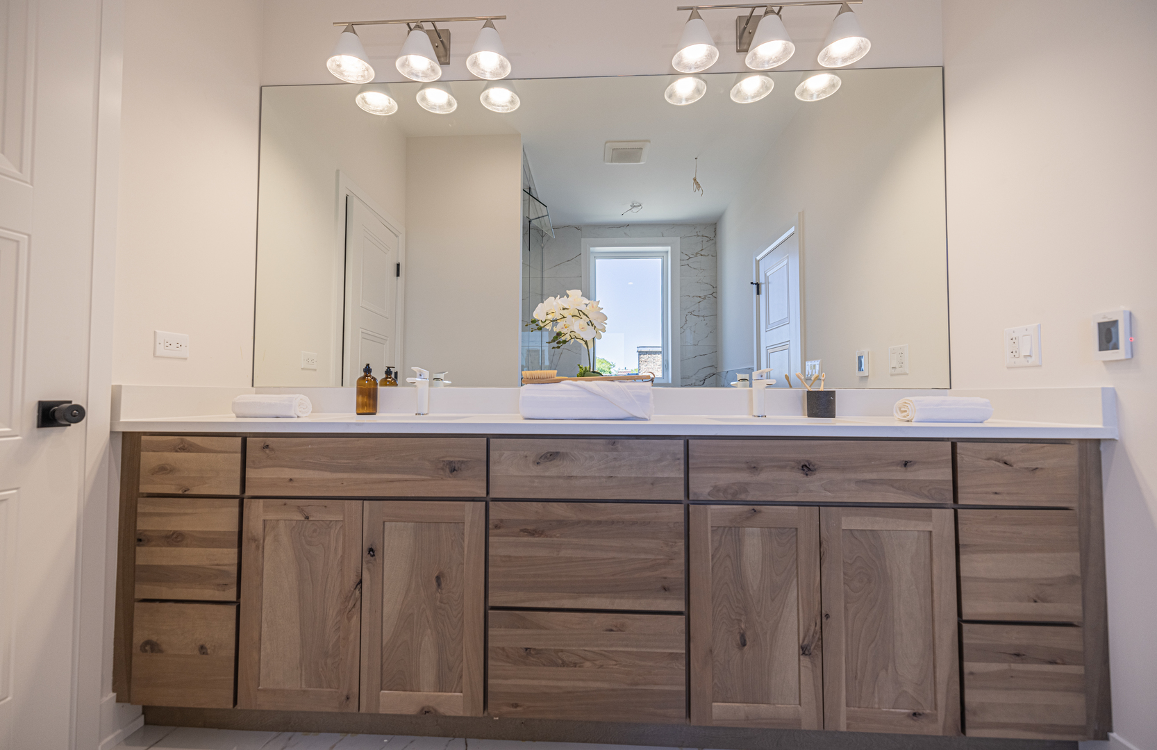 941 N Winchester Avenue #2, Chicago, IL 60622