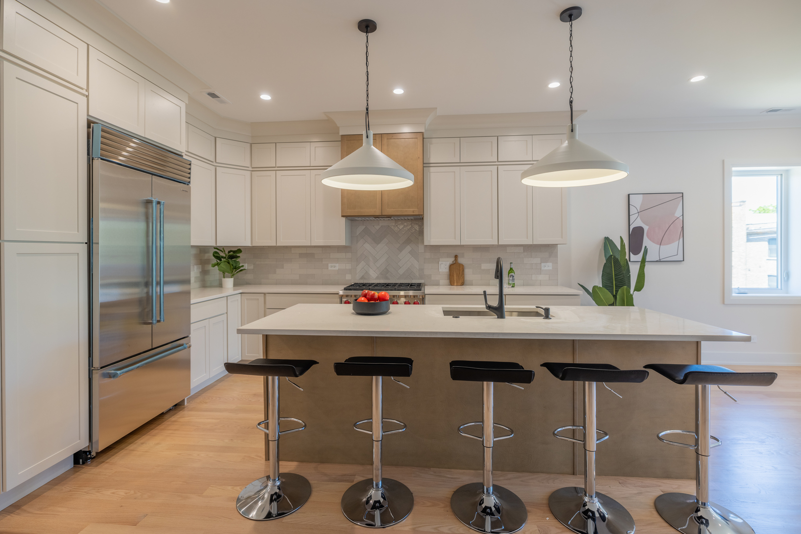 941 N Winchester Avenue #2, Chicago, IL 60622