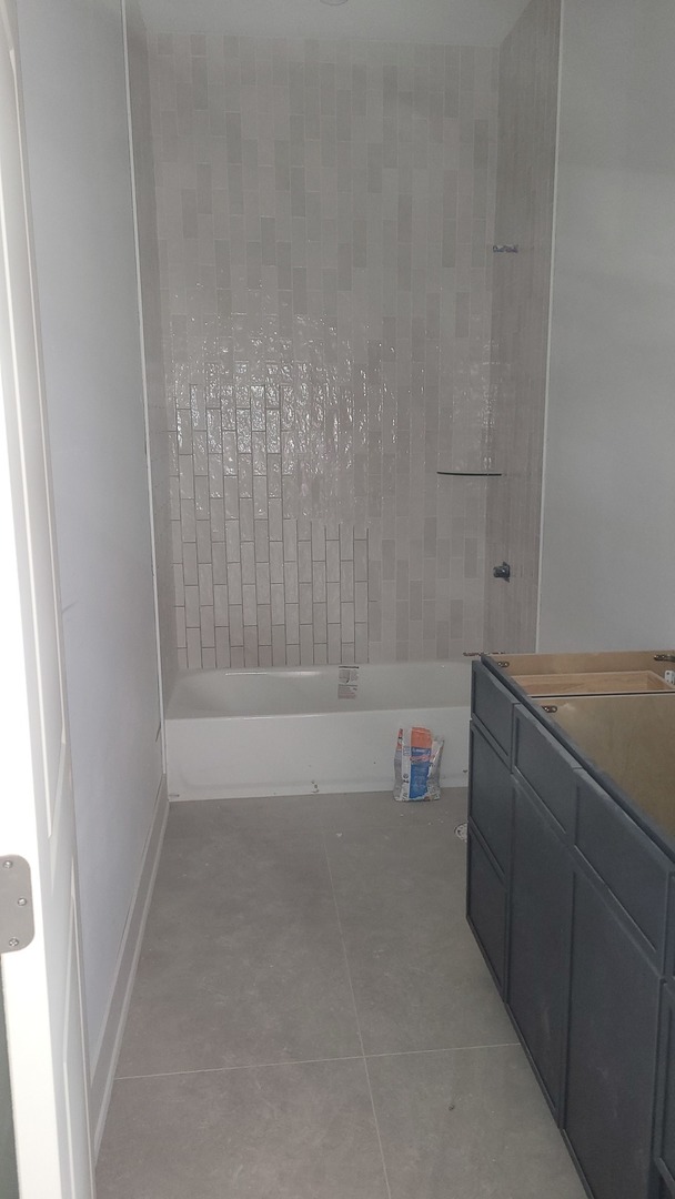 941 N Winchester Avenue #2, Chicago, IL 60622