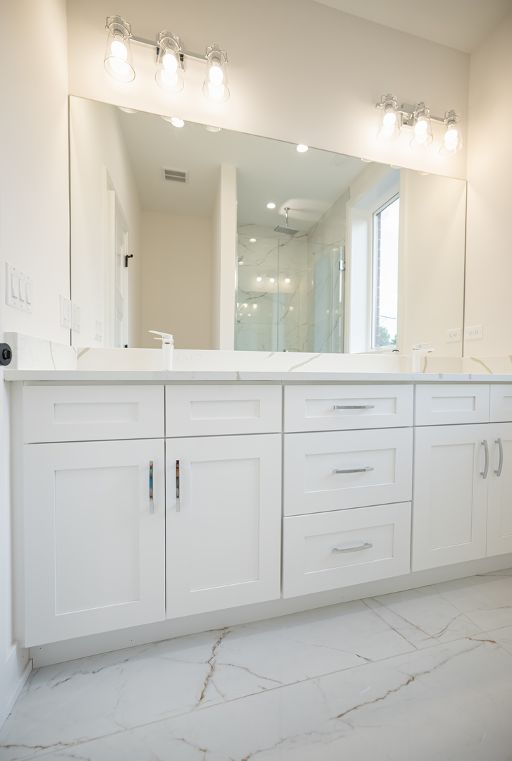 941 N Winchester Avenue #2, Chicago, IL 60622