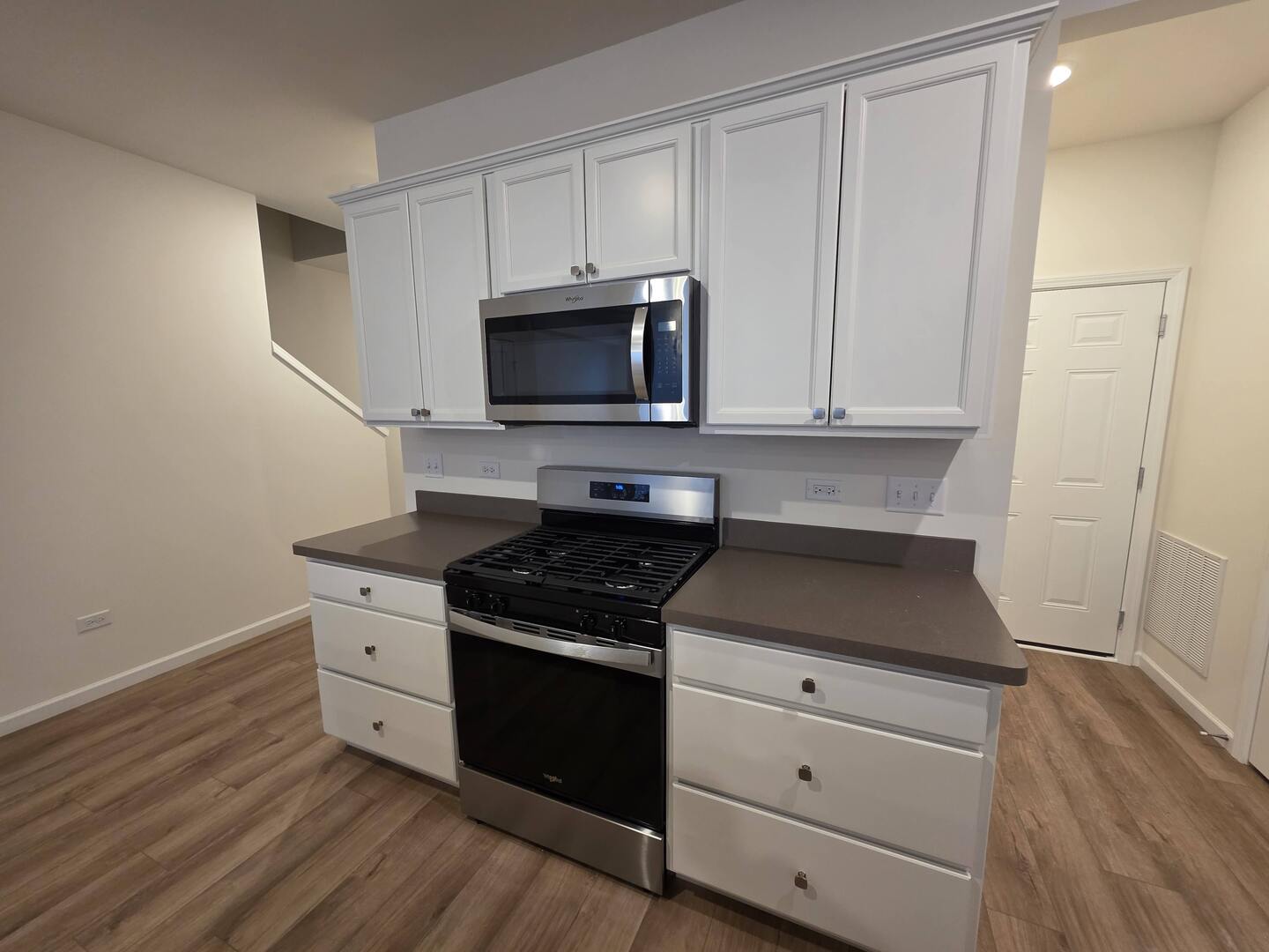 5915 Hawkweed Drive #08703, Naperville, IL 60564