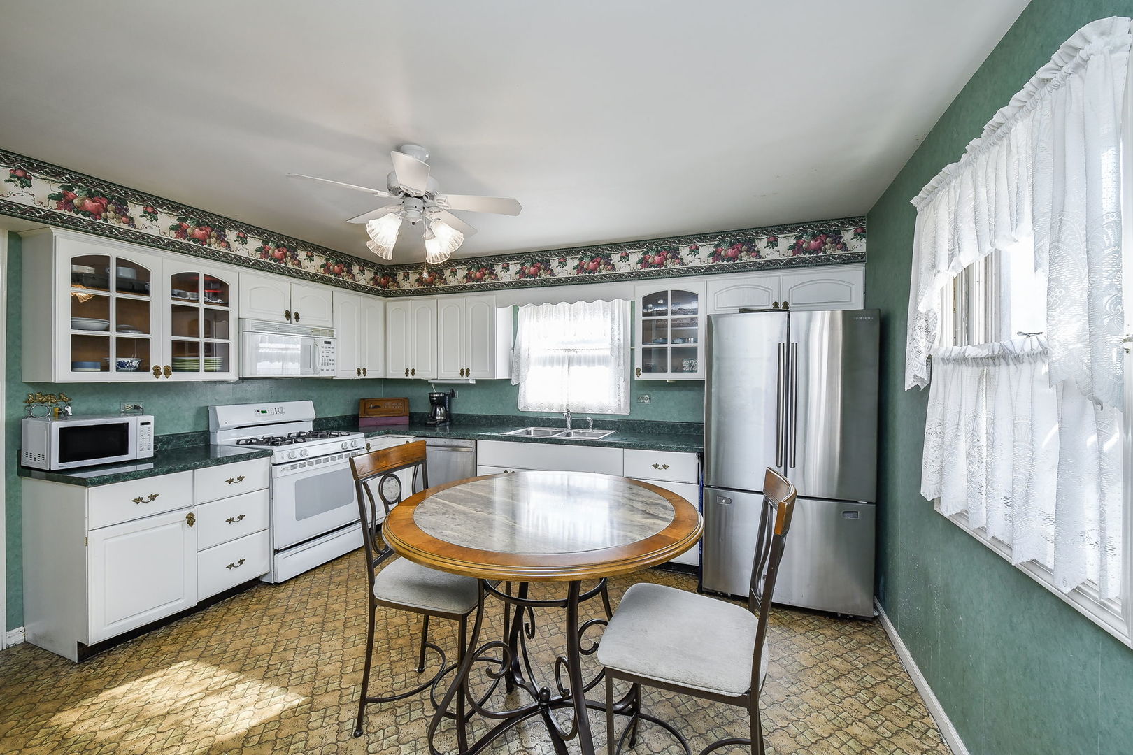 3600 Quince Court, Downers Grove, IL 60515