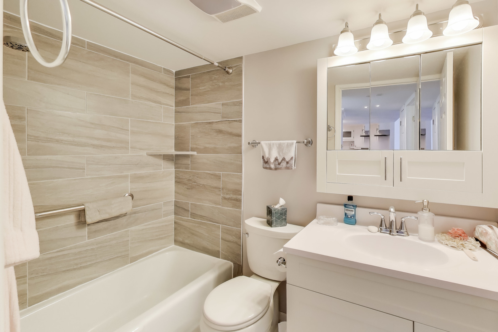 2900 MAPLE Avenue #22C, Downers Grove, IL 60515