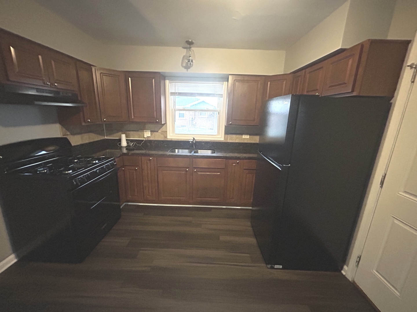 656 E 159th Place, South Holland, IL 60473