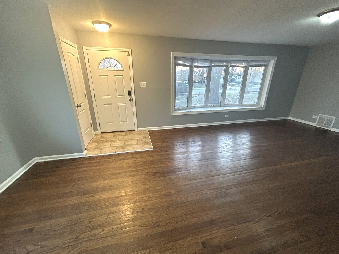 656 E 159th Place, South Holland, IL 60473