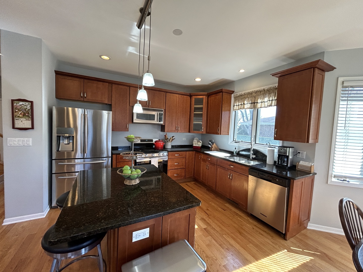 1226 S BELMONT Avenue, Arlington Heights, IL 60005