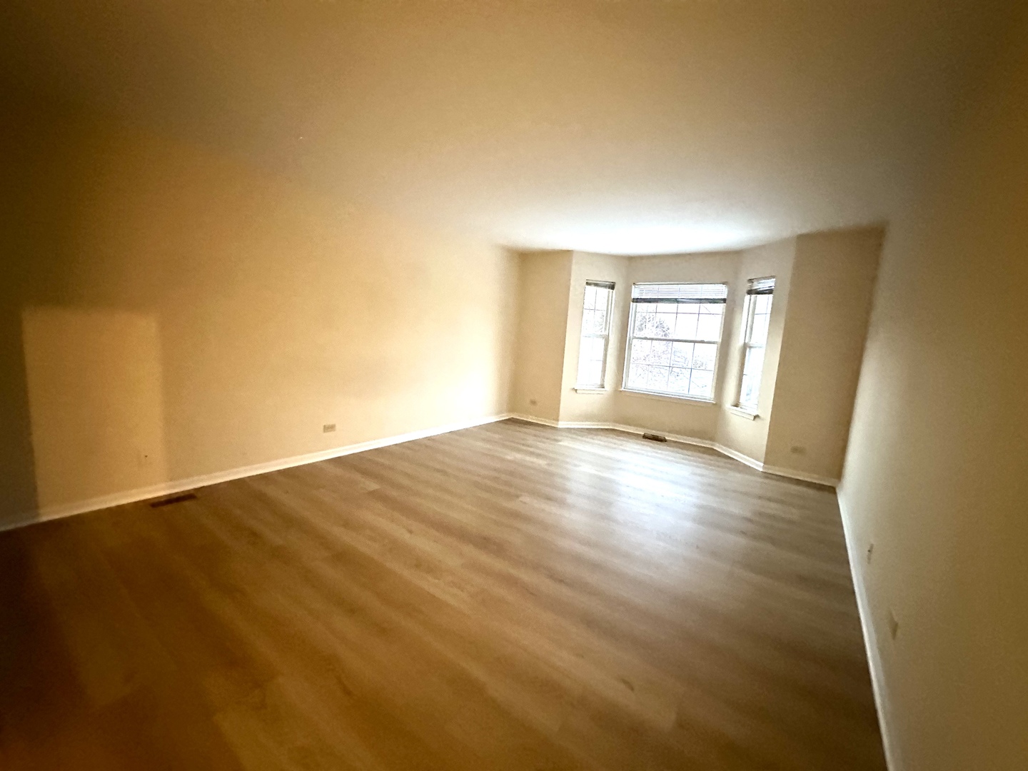 1008 Victoria Drive, Fox River Grove, IL 60021