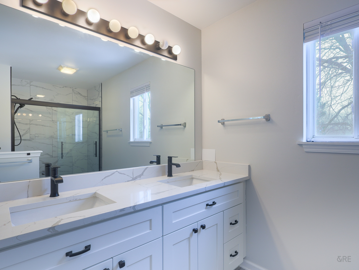 1008 Victoria Drive, Fox River Grove, IL 60021