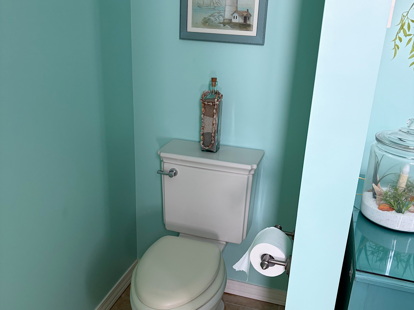 200 N Henderson Street, Kenney, IL 61749