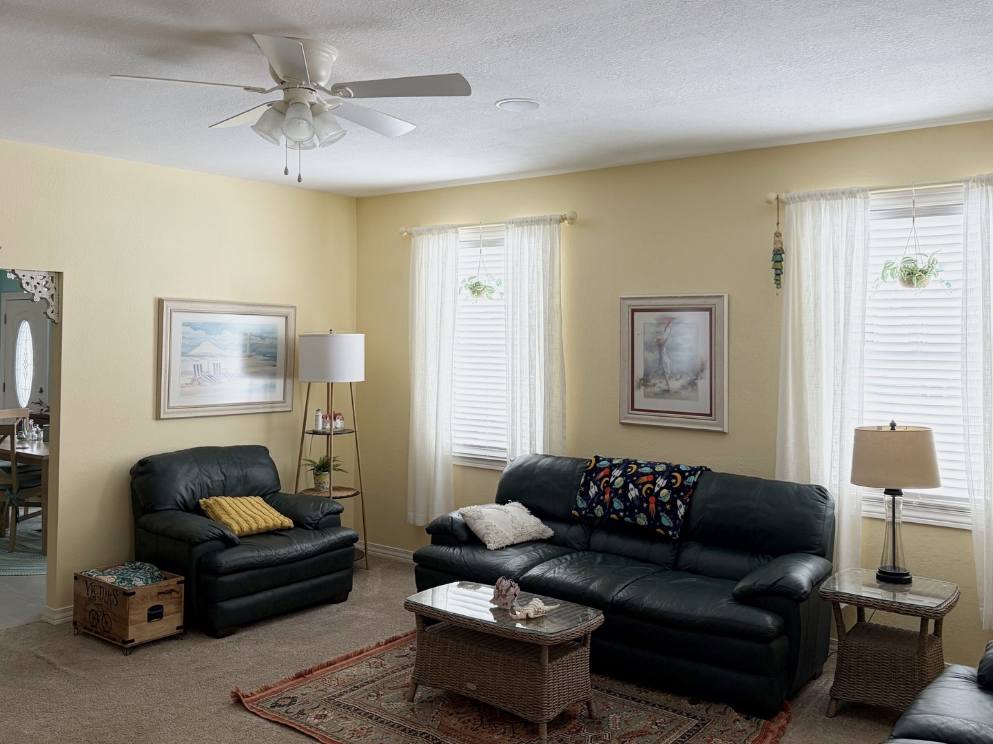 200 N Henderson Street, Kenney, IL 61749