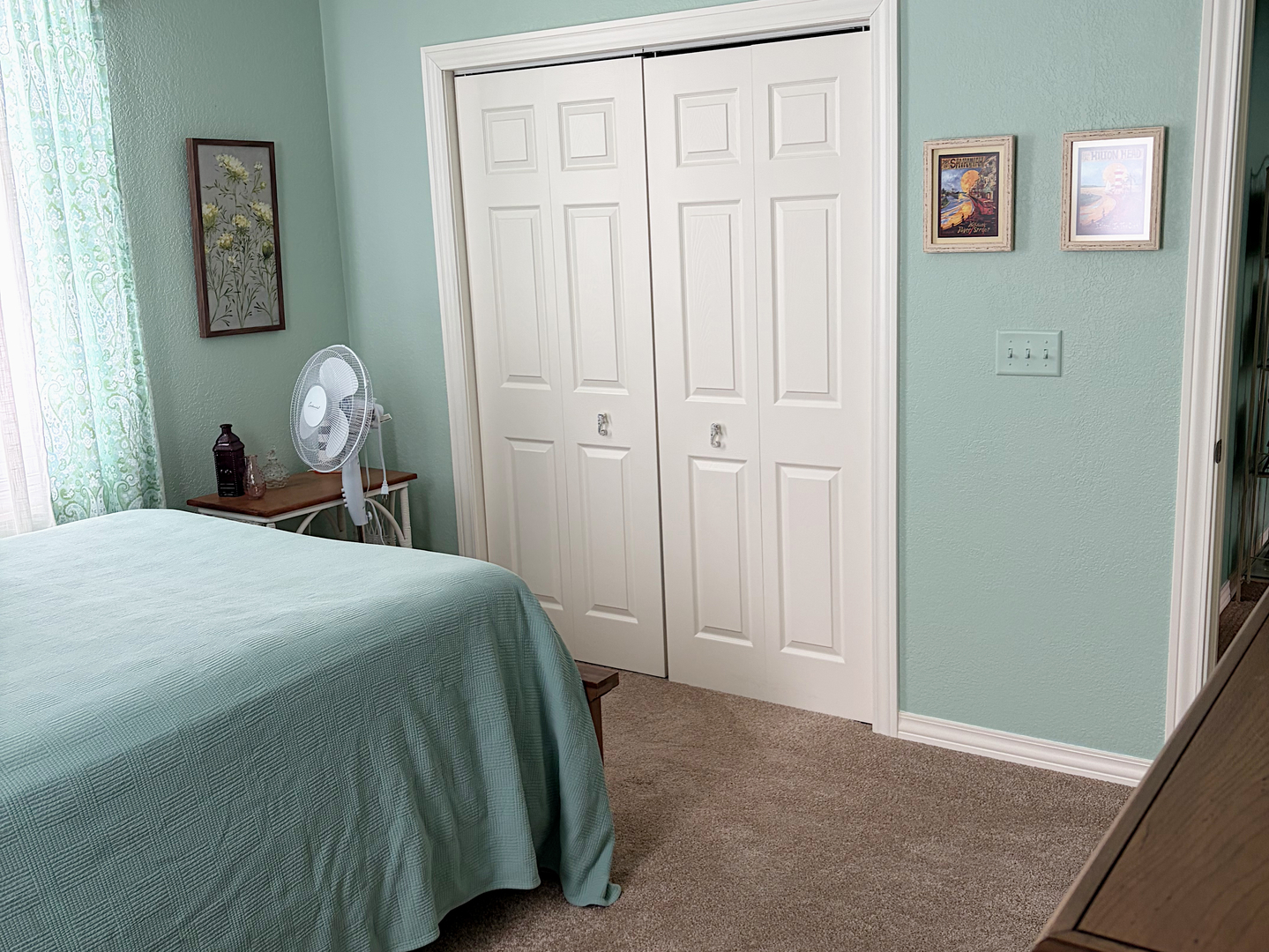 200 N Henderson Street, Kenney, IL 61749