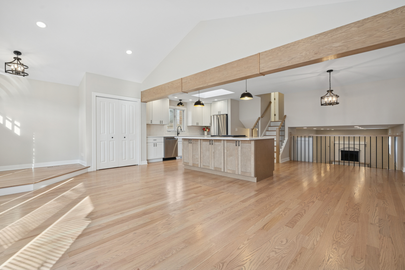 5345 S Nordica Avenue, Chicago, IL 60638