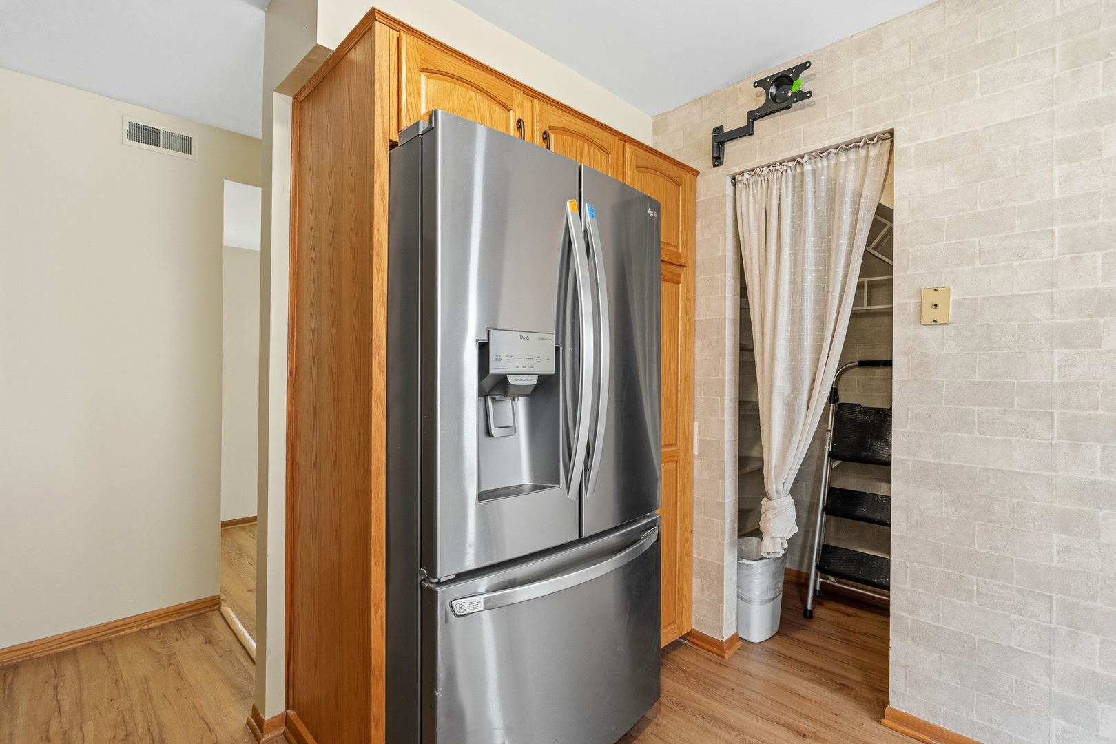 15534 Whitehall Lane, Orland Park, IL 60462