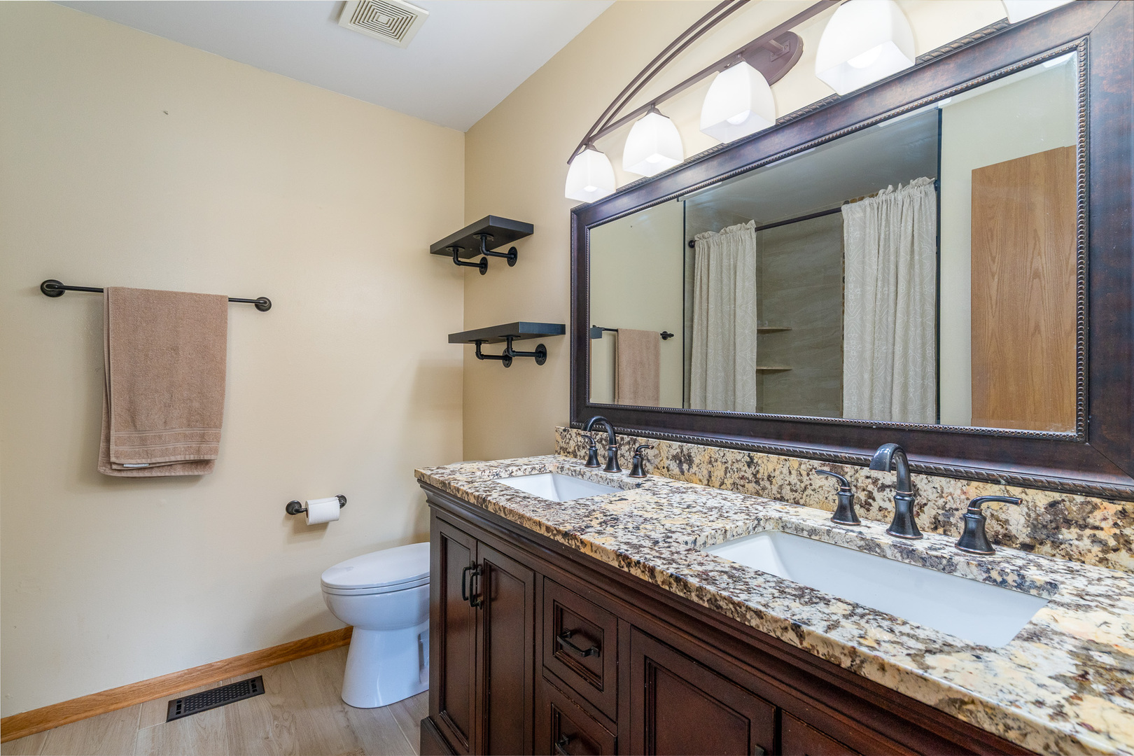 15534 Whitehall Lane, Orland Park, IL 60462