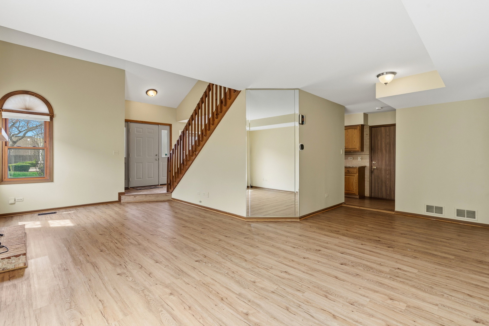 15534 Whitehall Lane, Orland Park, IL 60462