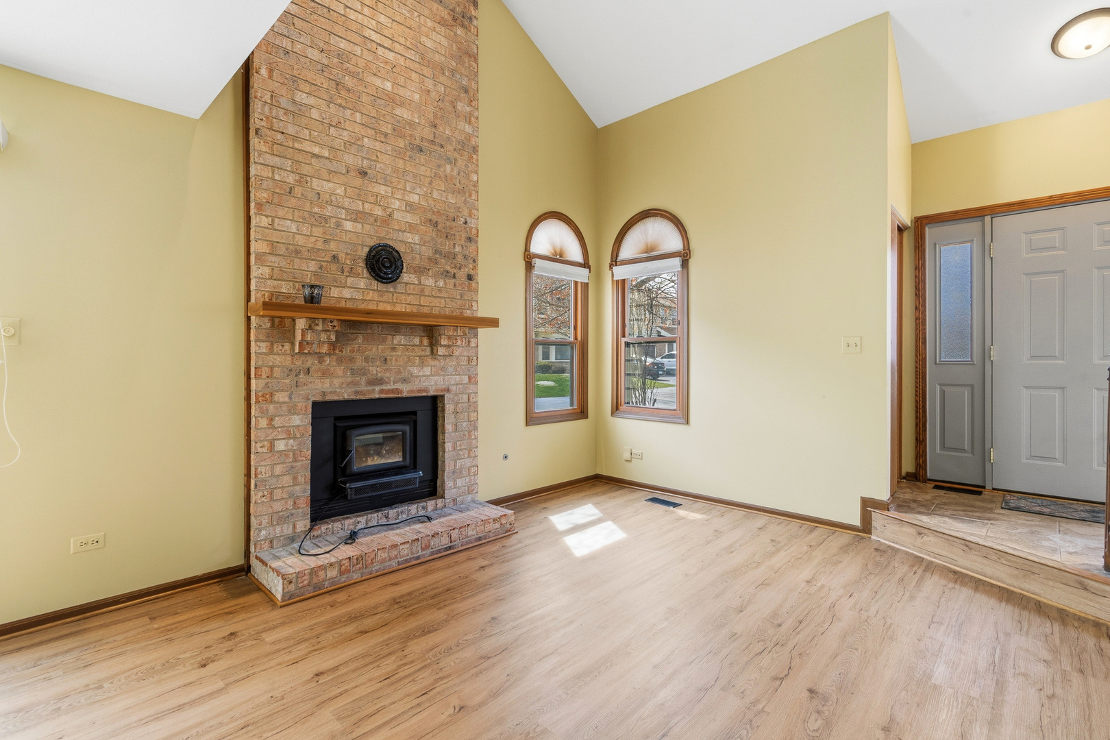 15534 Whitehall Lane, Orland Park, IL 60462