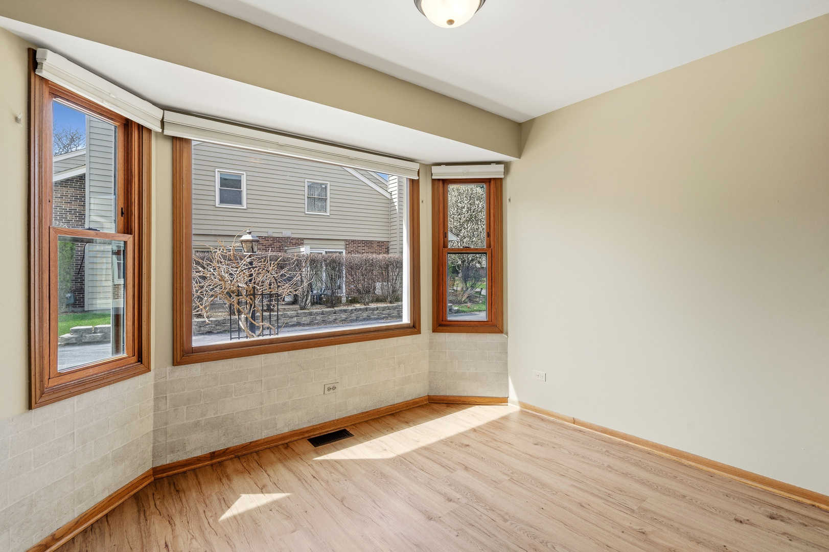 15534 Whitehall Lane, Orland Park, IL 60462