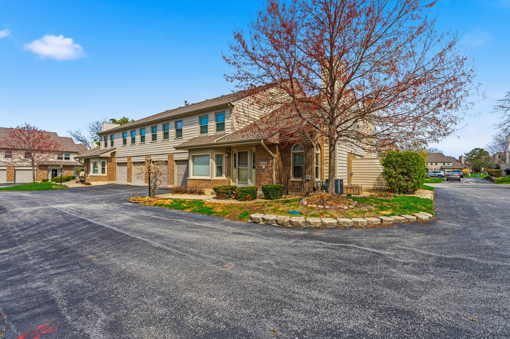 15534 Whitehall Lane, Orland Park, IL 60462