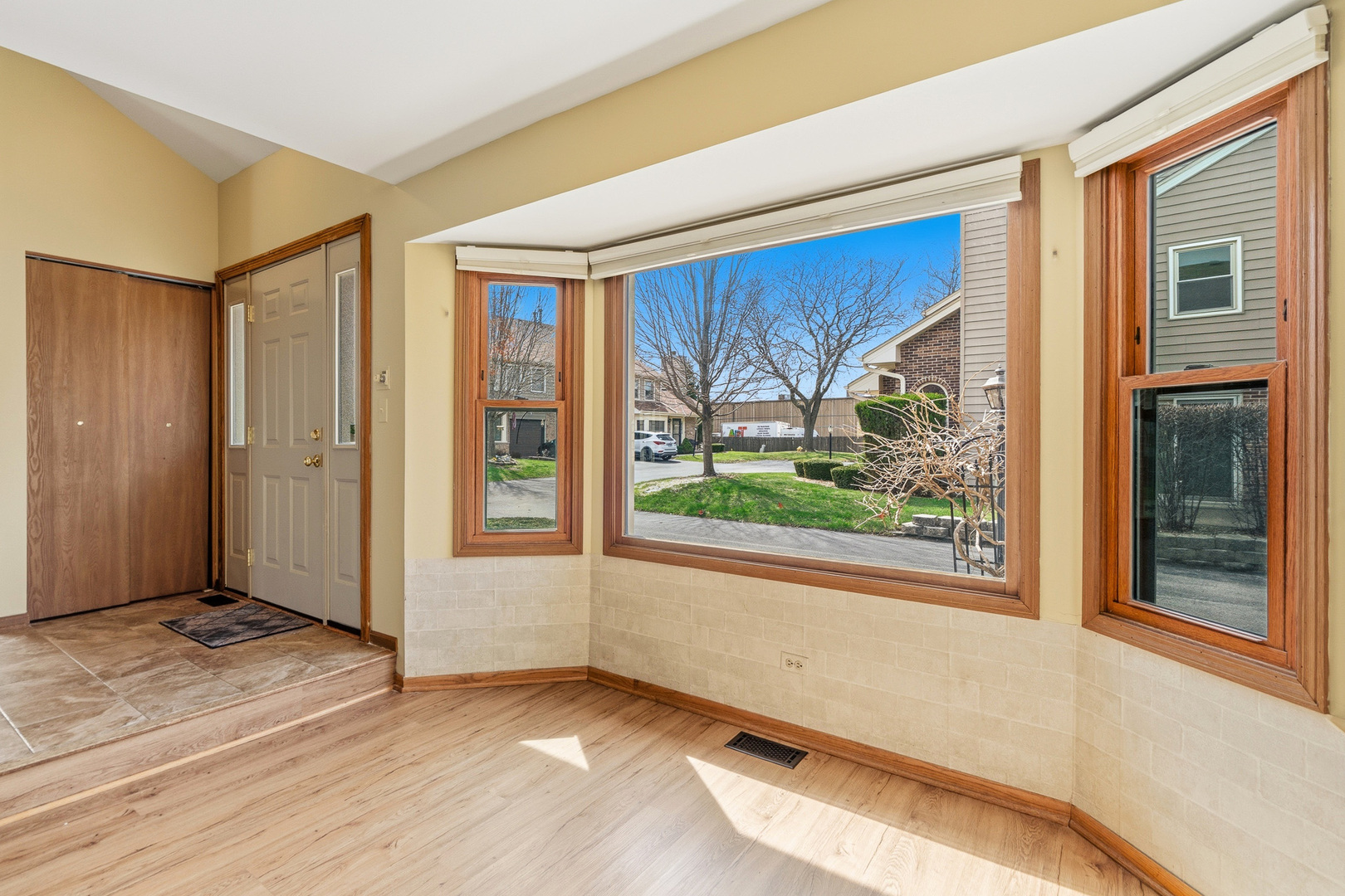 15534 Whitehall Lane, Orland Park, IL 60462