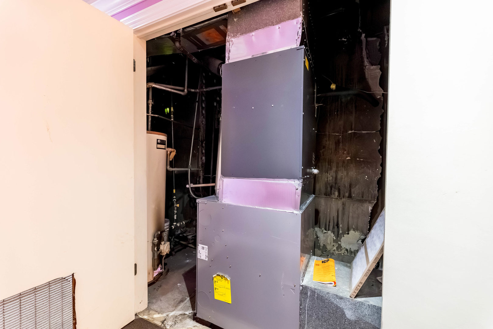 2832 N Milwaukee Avenue, Chicago, IL 60618