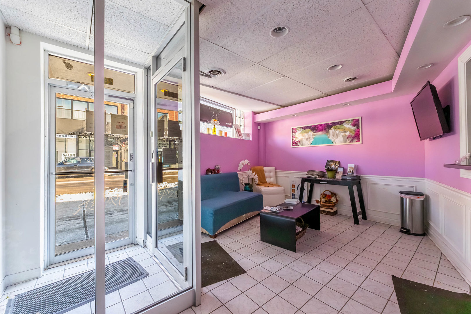 2832 N Milwaukee Avenue, Chicago, IL 60618