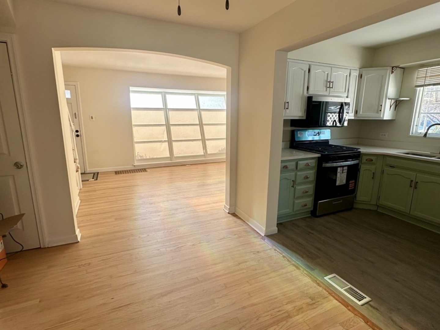 2156 Downey Road, Homewood, IL 60430