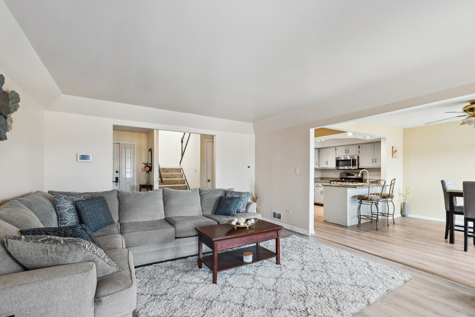 1429 Woodhollow Drive, Flossmoor, IL 60422