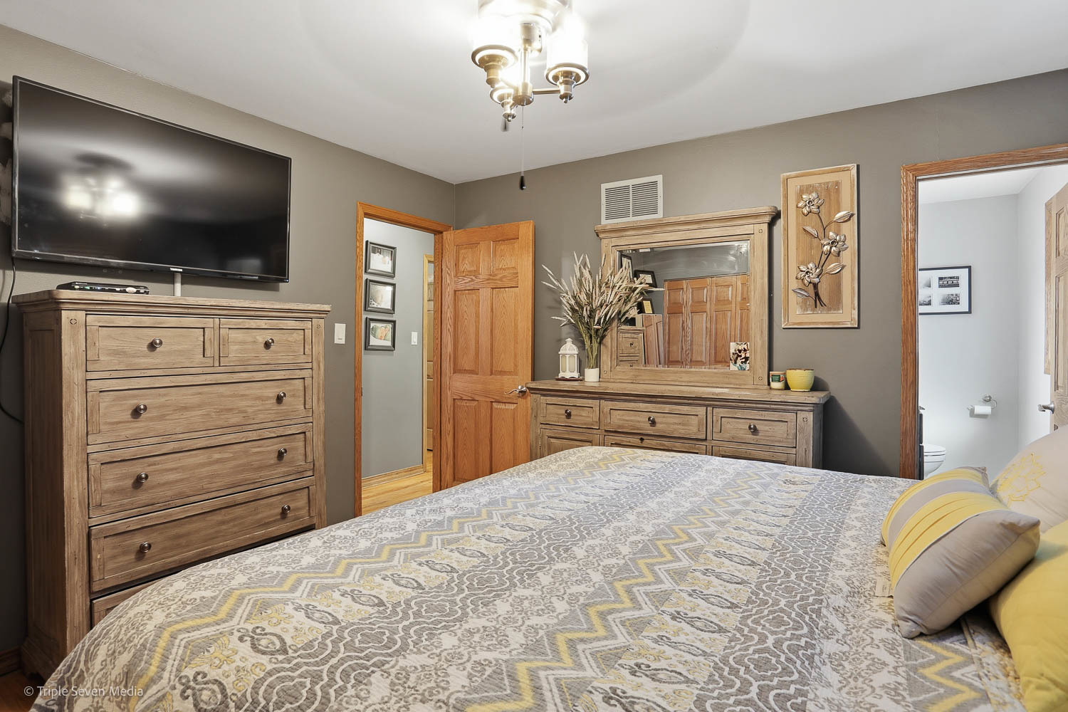 16309 66th Court, Tinley Park, IL 60477