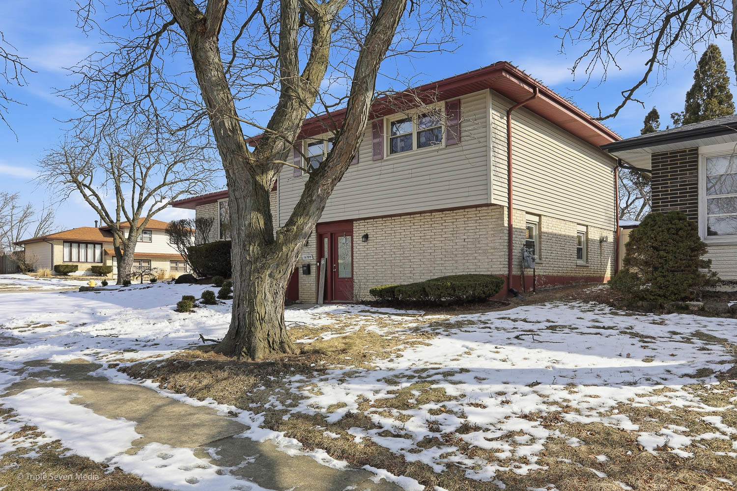 16309 66th Court, Tinley Park, IL 60477