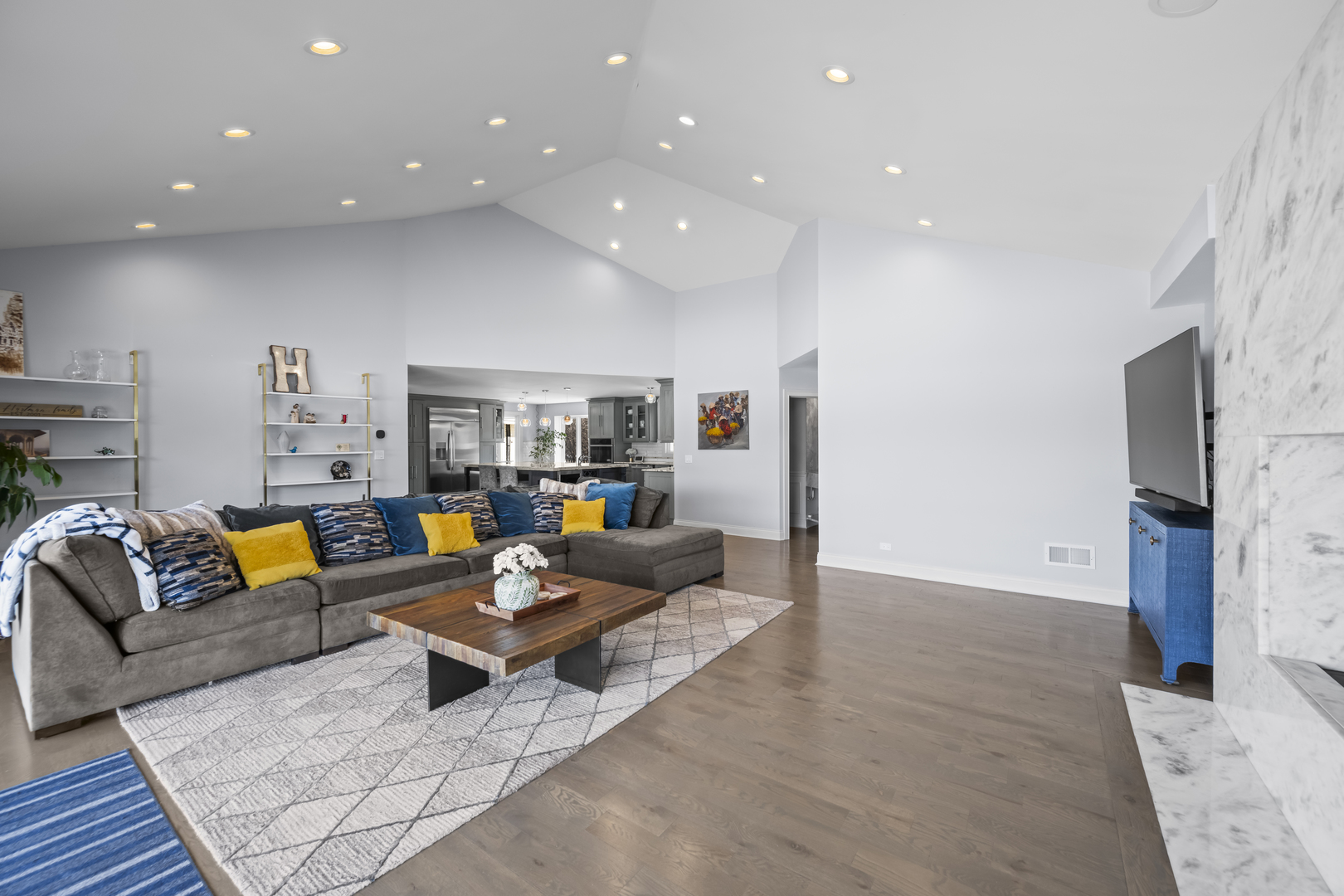 1990 Berry Lane, Des Plaines, IL 60018