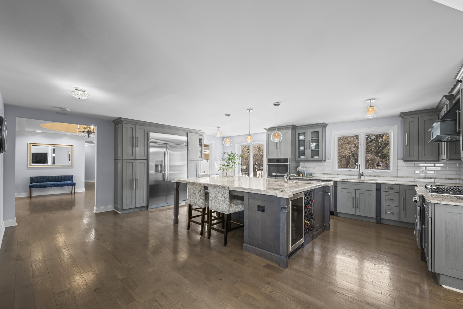 1990 Berry Lane, Des Plaines, IL 60018