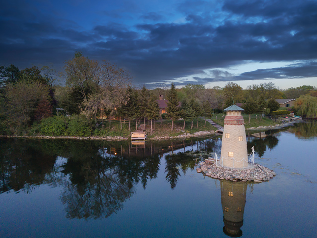 1990 Berry Lane, Des Plaines, IL 60018