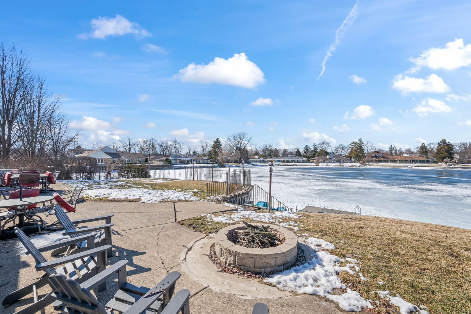 1990 Berry Lane, Des Plaines, IL 60018