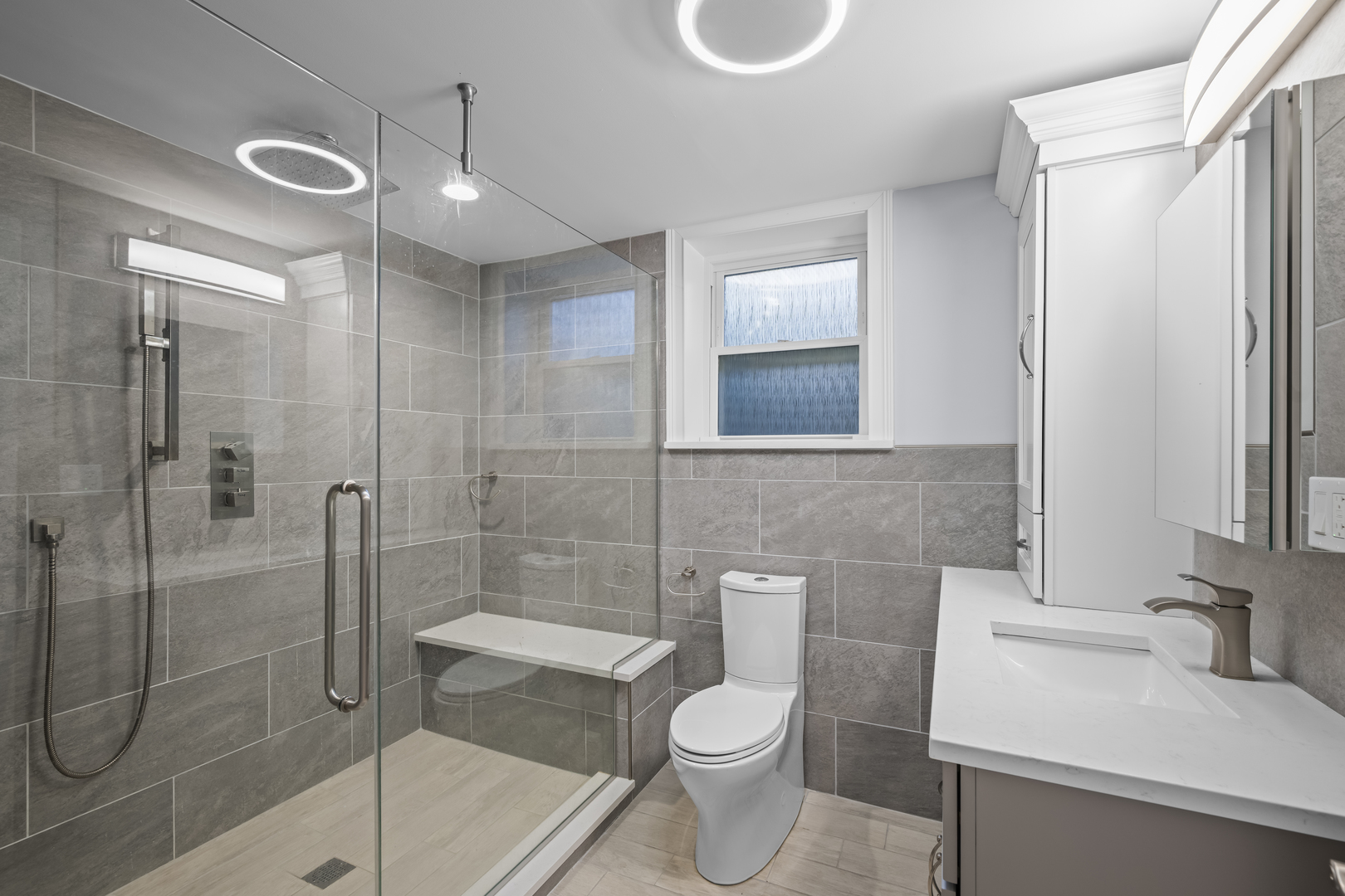 1990 Berry Lane, Des Plaines, IL 60018