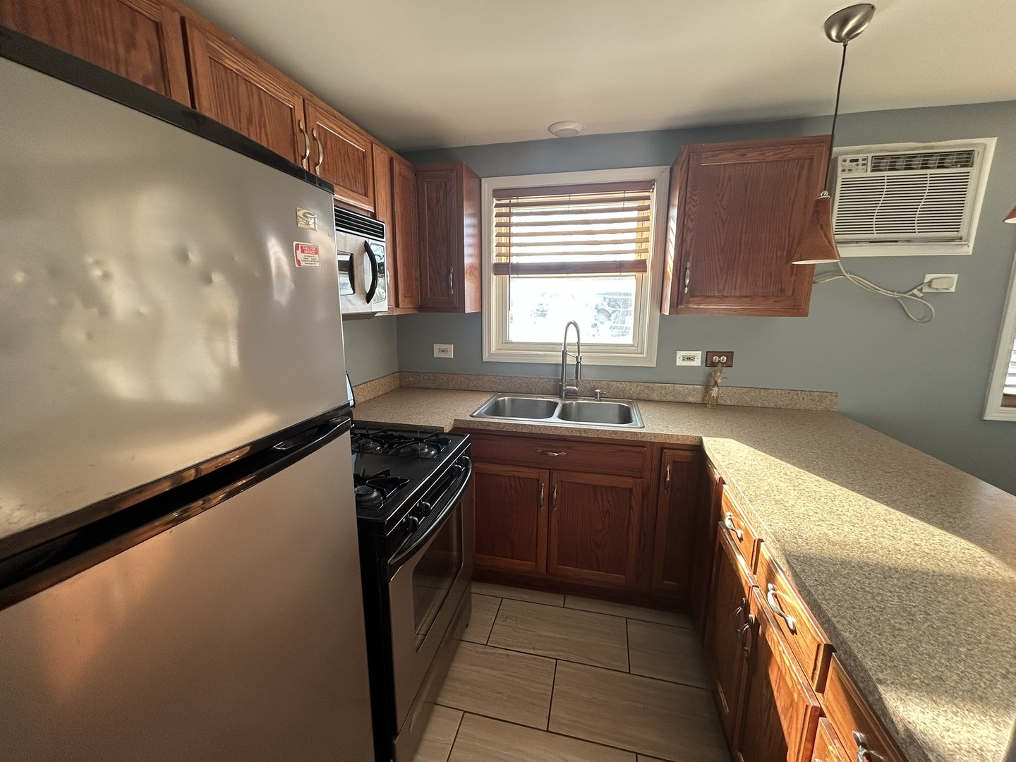 4545 Prescott Avenue #103, Lyons, IL 60534