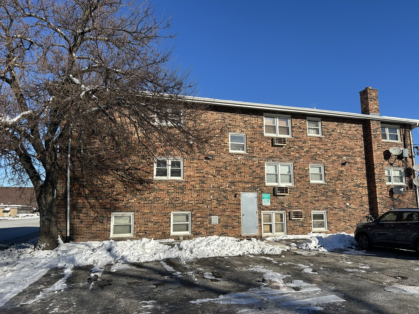 4545 Prescott Avenue #103, Lyons, IL 60534